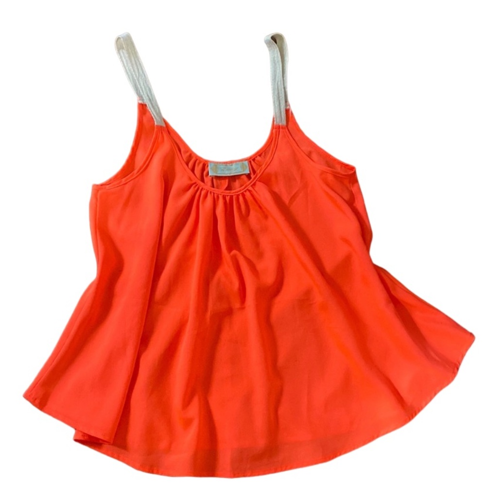 Women’s boutique swing tank
